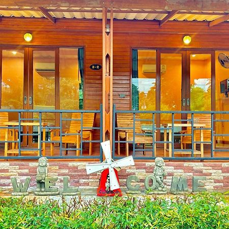 Aow Thai Homestay Ban Hin Dam 外观 照片